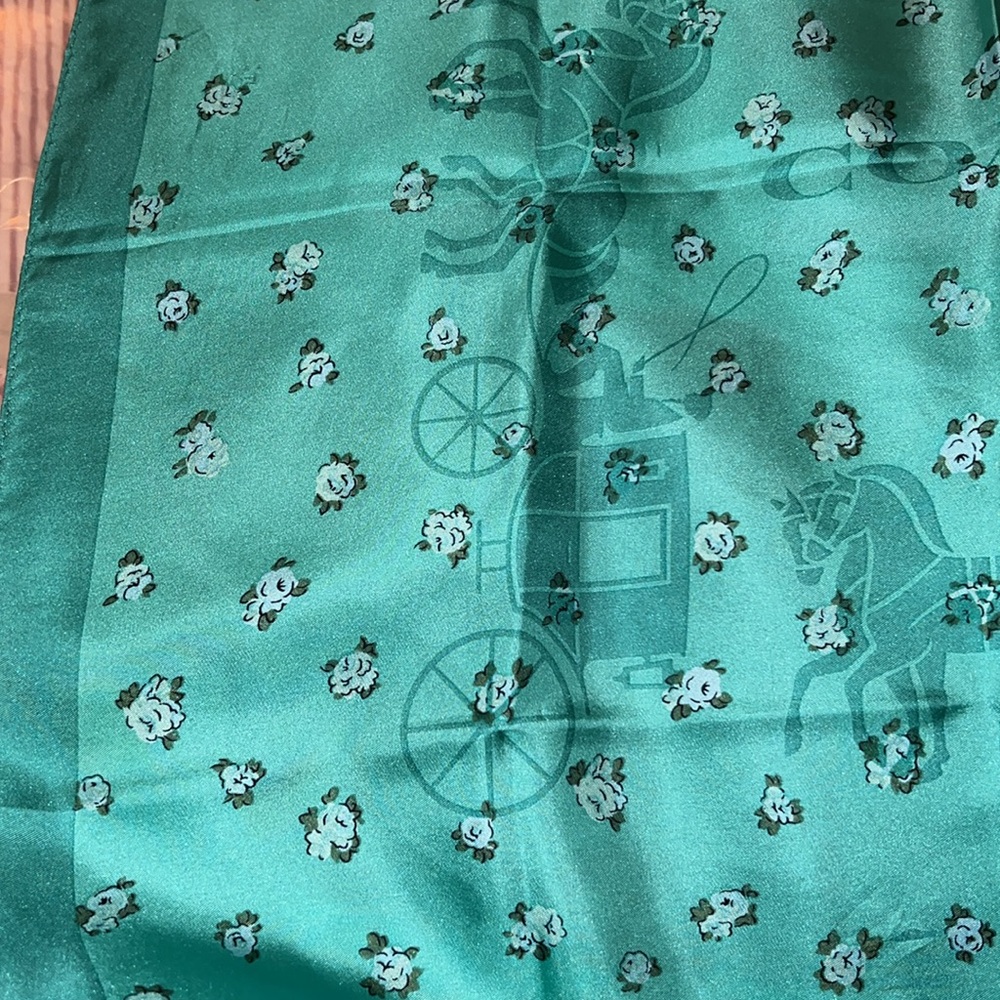 NWT Coach horse & carriage Silk Scarf - Picture 2 of 6